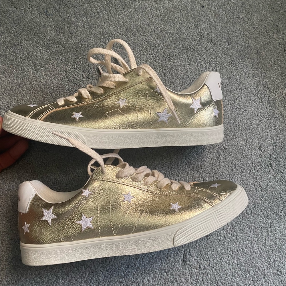 Veja shoes